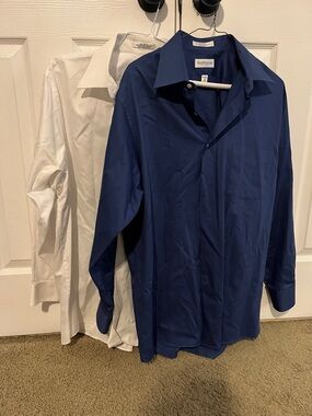 Van Heusen Men's Royal Blue Dress Shirt with Pocket